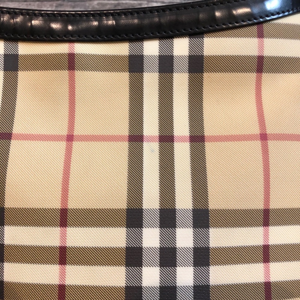 Burberry Beige Plaid Shoulder Bag with Black Trim - Picture 5 of 16